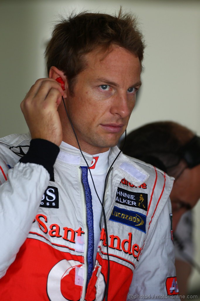 GP GIAPPONE, 11.10.2013- Prove Libere 1, Jenson Button (GBR) McLaren Mercedes MP4-28 