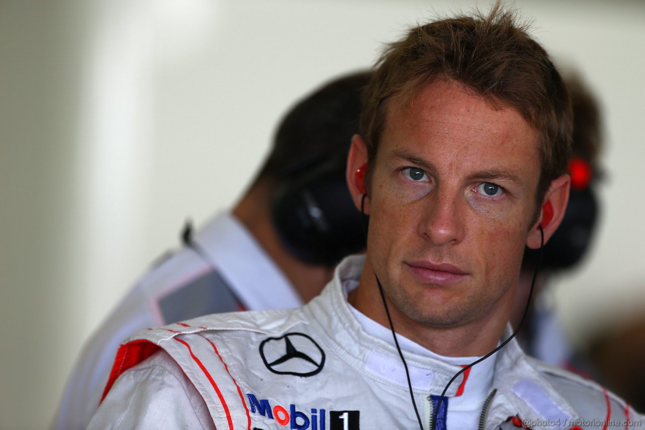 GP GIAPPONE, 11.10.2013- Prove Libere 1, Jenson Button (GBR) McLaren Mercedes MP4-28 