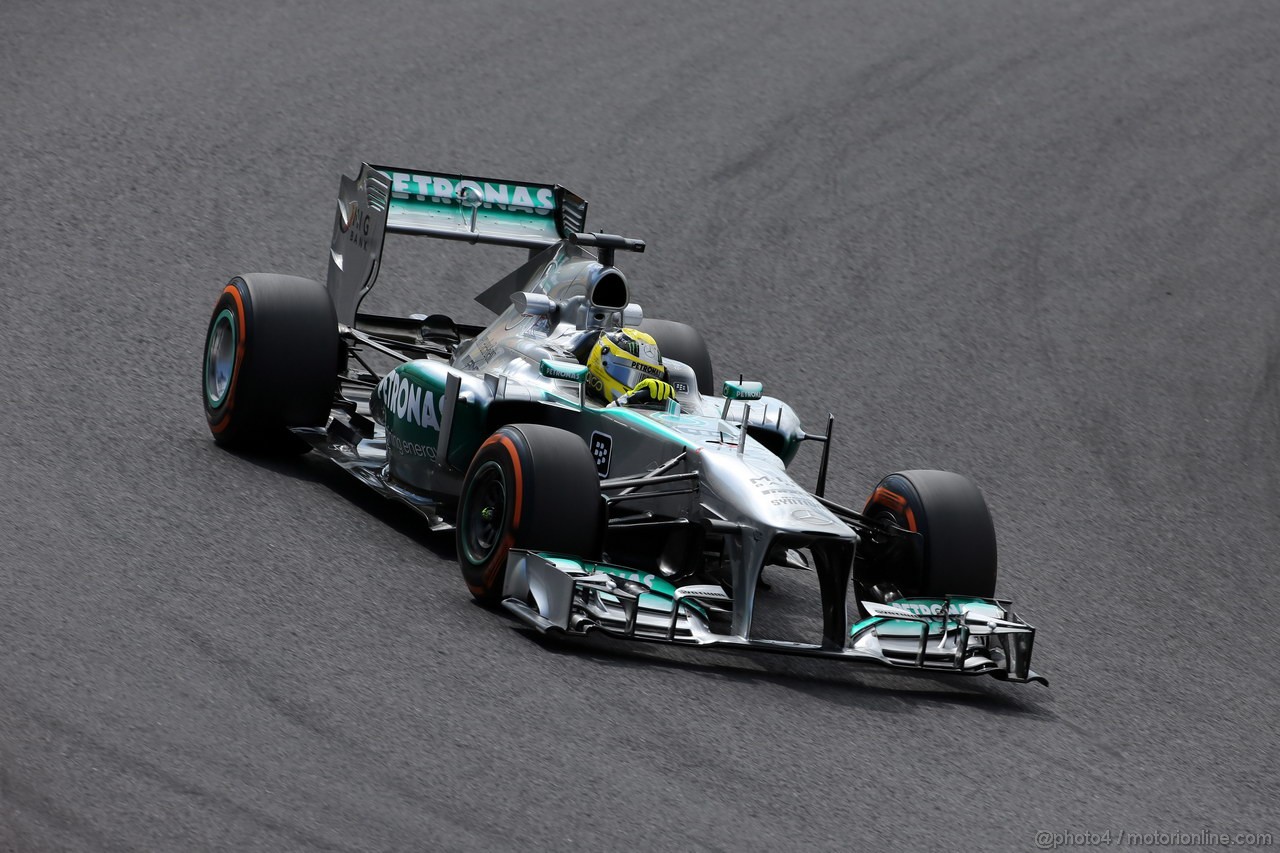 GP GIAPPONE, 11.10.2013- Prove Libere 1, Nico Rosberg (GER) Mercedes AMG F1 W04 