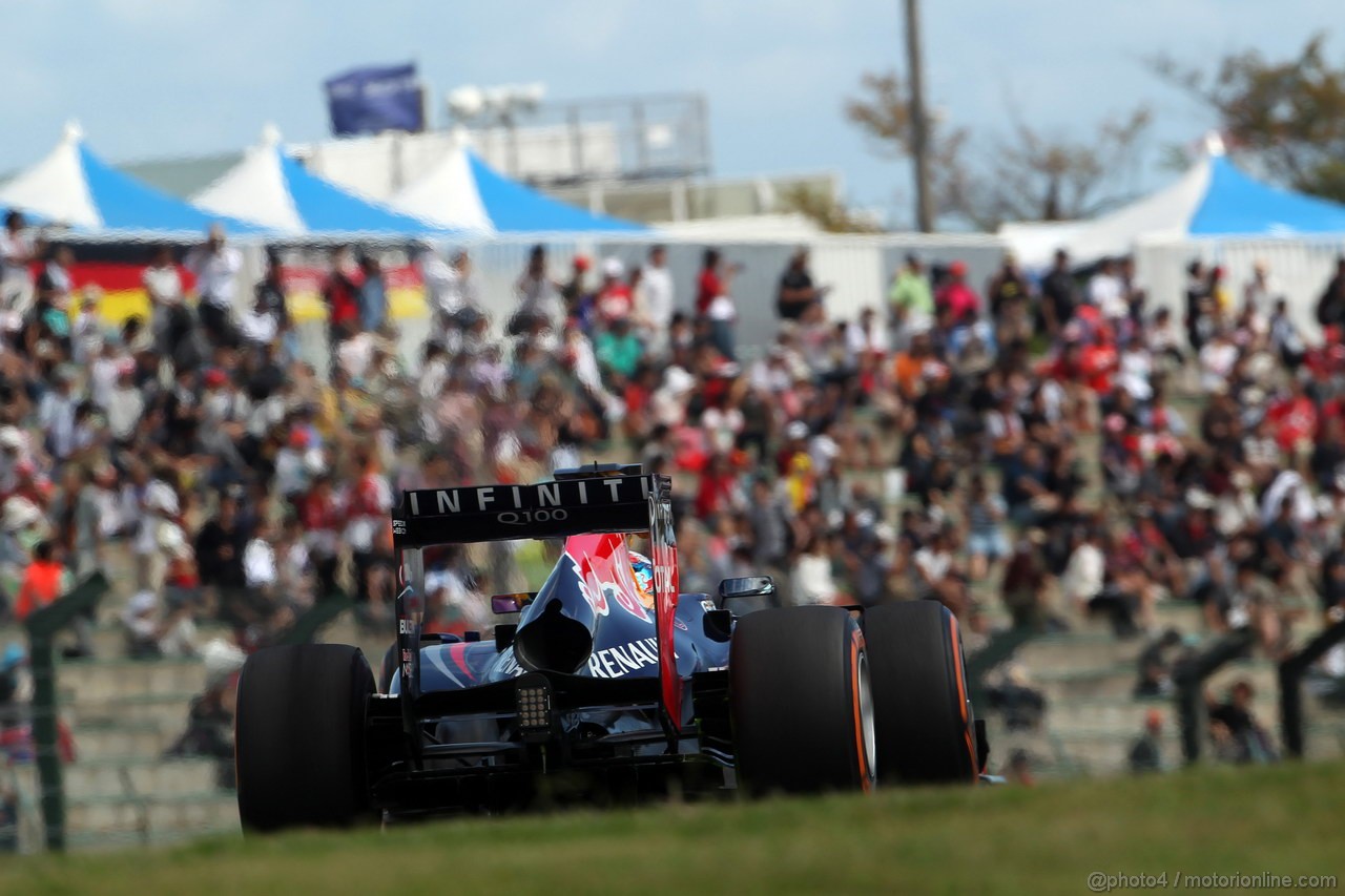 GP GIAPPONE, 11.10.2013- Prove Libere 1, Sebastian Vettel (GER) Red Bull Racing RB9 