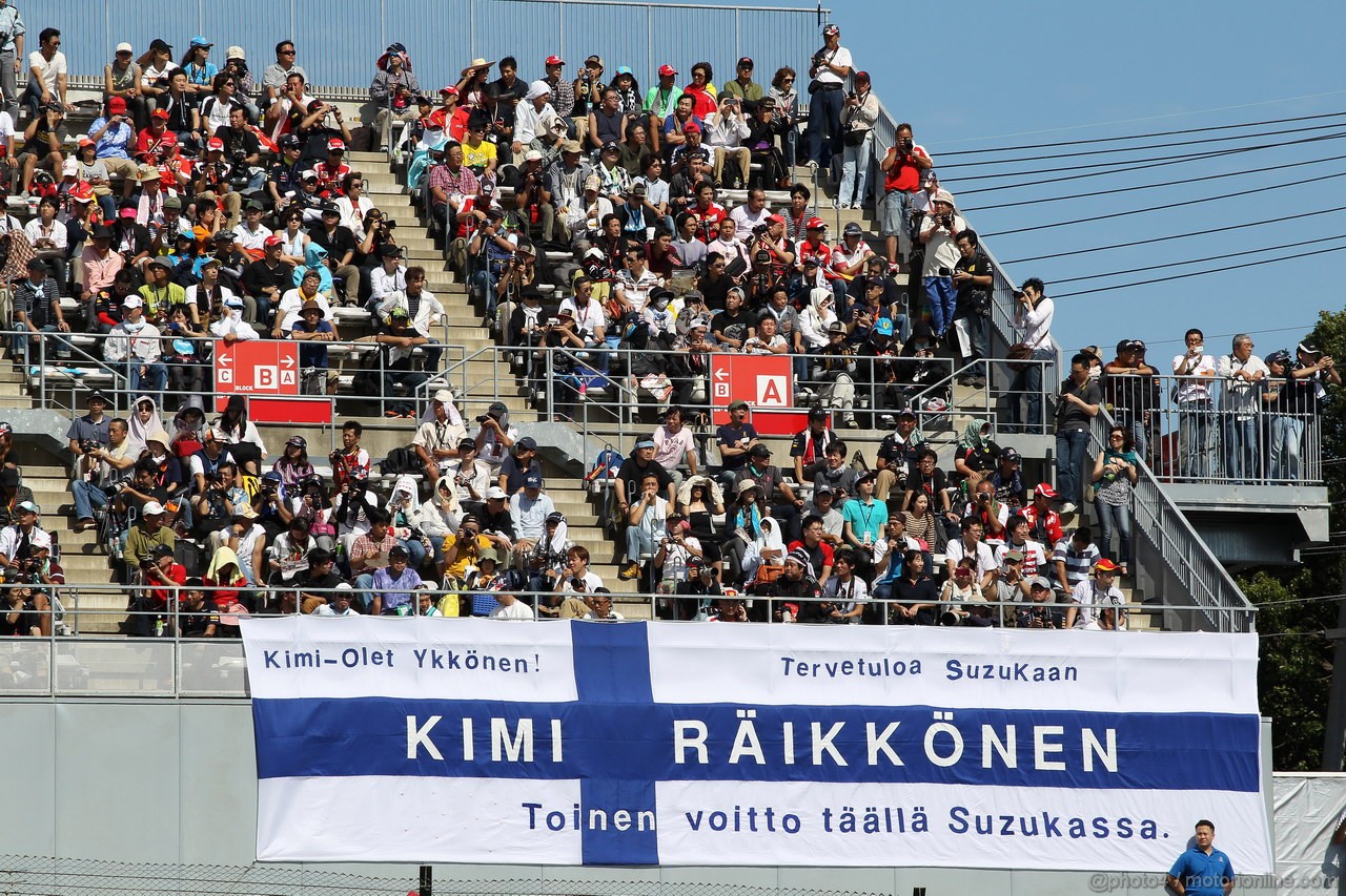 GP GIAPPONE, 11.10.2013- Prove Libere 1, Fans