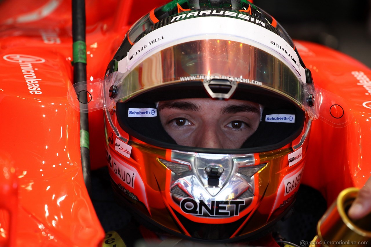 GP GIAPPONE, 11.10.2013- Prove Libere 1, Jules Bianchi (FRA) Marussia F1 Team MR02 