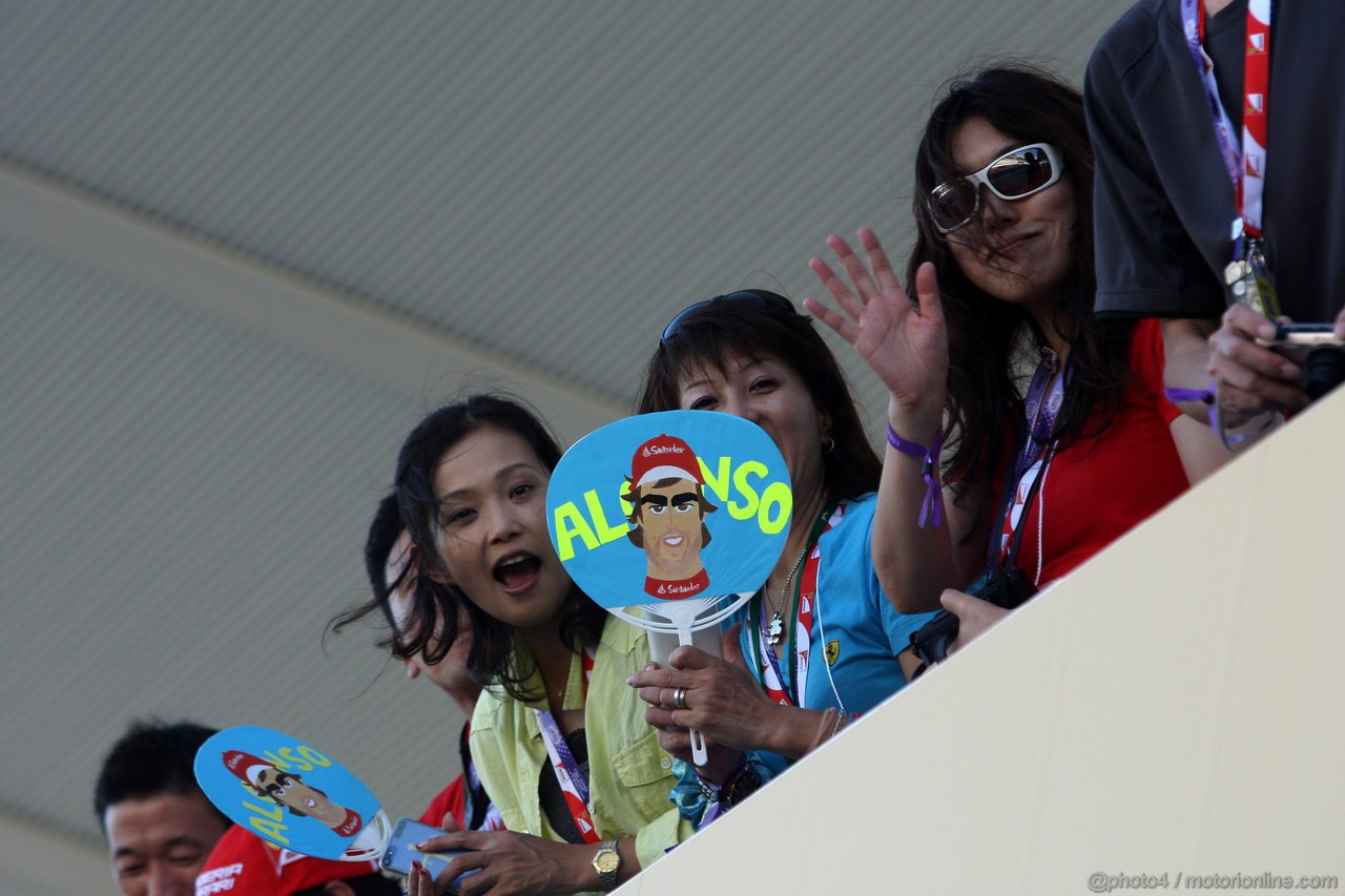 GP GIAPPONE, 11.10.2013- Prove Libere 2, Fans 