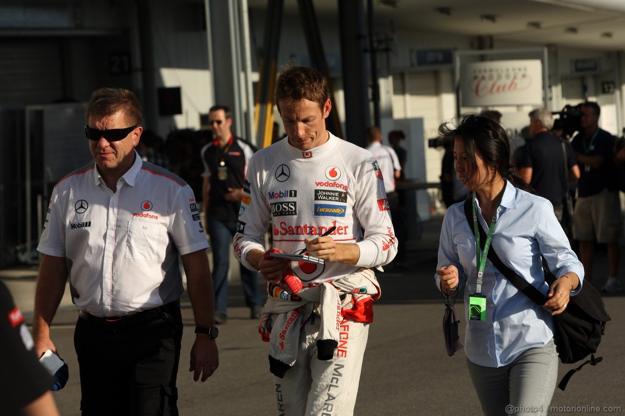 GP GIAPPONE, 11.10.2013- Prove Libere 2, Jenson Button (GBR) McLaren Mercedes MP4-28 