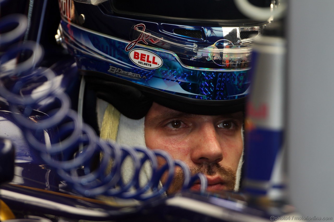 GP GIAPPONE, 11.10.2013- Prove Libere 2, Jean-Eric Vergne (FRA) Scuderia Toro Rosso STR8 
