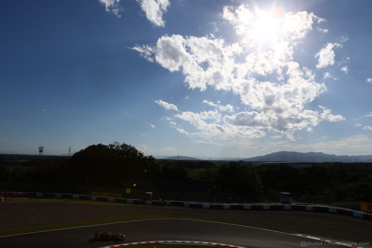 GP GIAPPONE, 11.10.2013- Prove Libere 2, Mark Webber (AUS) Red Bull Racing RB9 
