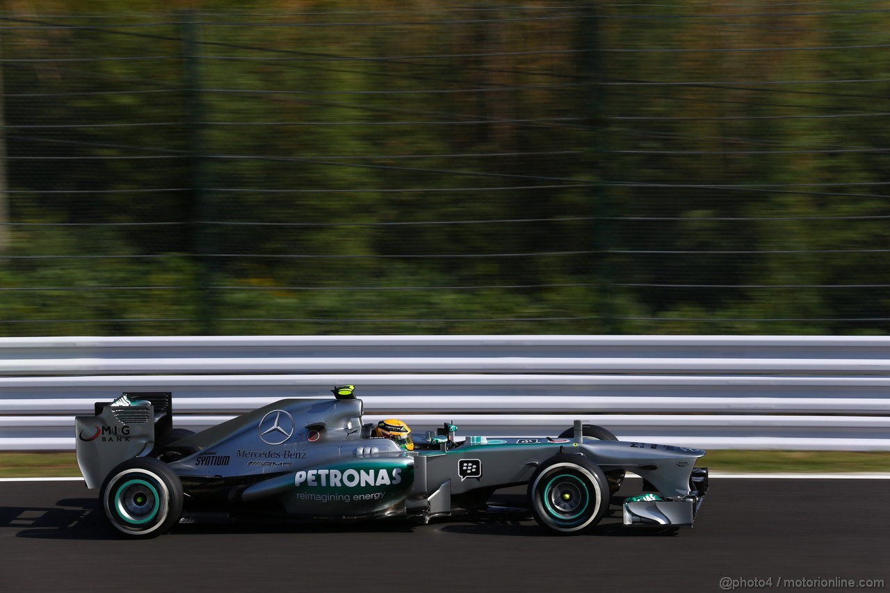 GP GIAPPONE, 11.10.2013- Prove Libere 2, Lewis Hamilton (GBR) Mercedes AMG F1 W04 