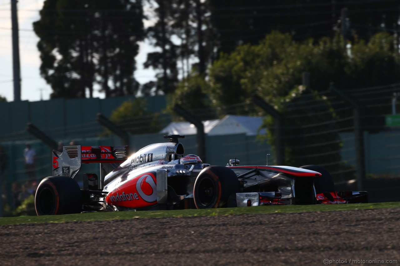 GP GIAPPONE, 11.10.2013- Prove Libere 2, Jenson Button (GBR) McLaren Mercedes MP4-28 