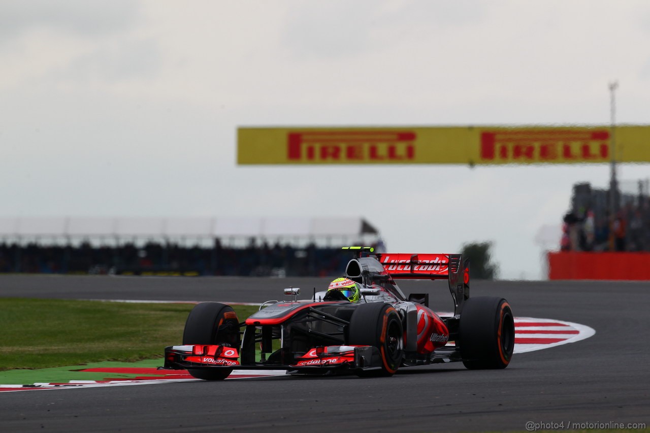 GP GRAN BRETAGNA, 28.06.2013- Free Pratice 2, Sergio Perez (MEX) McLaren MP4-28