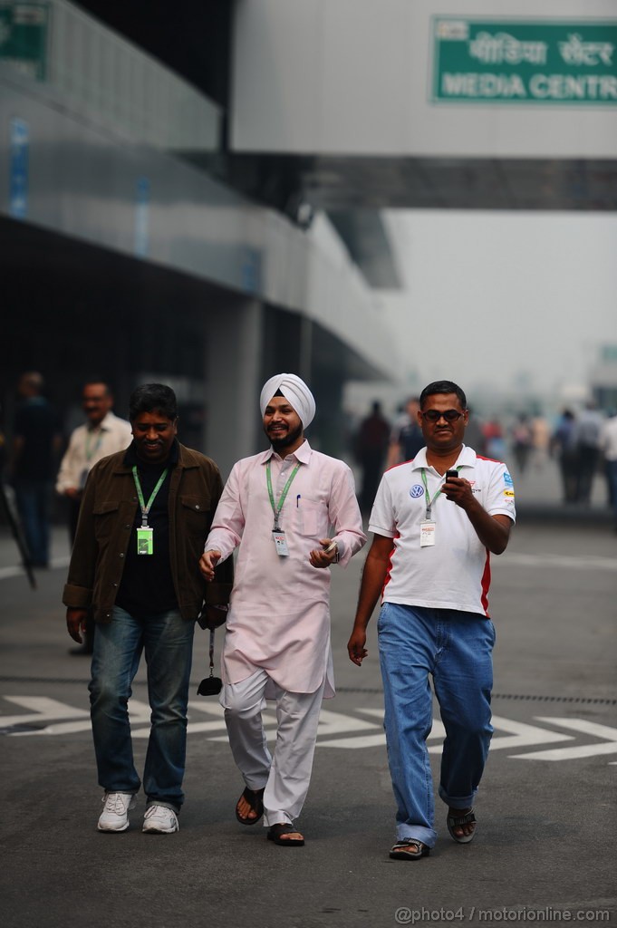 GP INDIA, 27.10.2013- Atmosphere