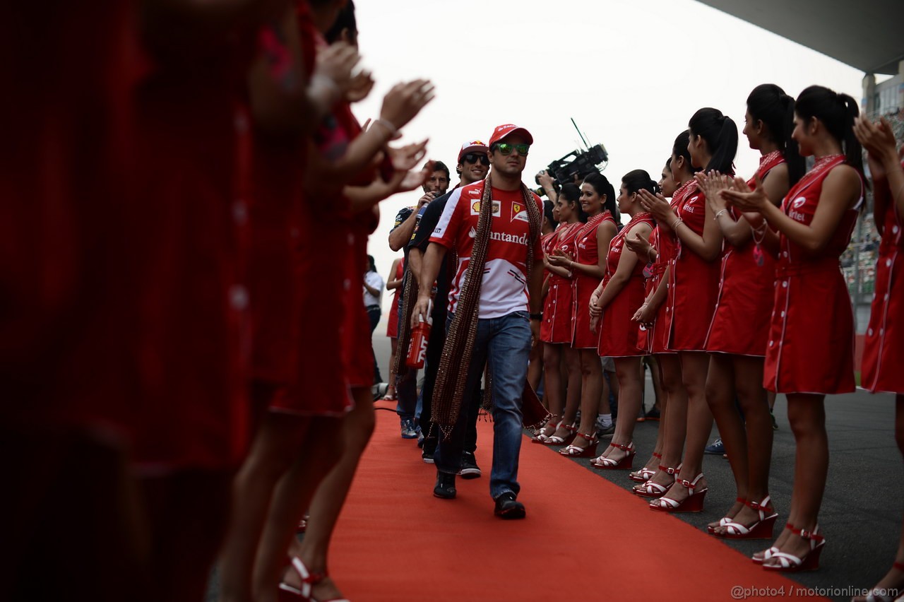 GP INDIA, 27.10.2013- Drivers parade: Felipe Massa (BRA) Ferrari F138 
