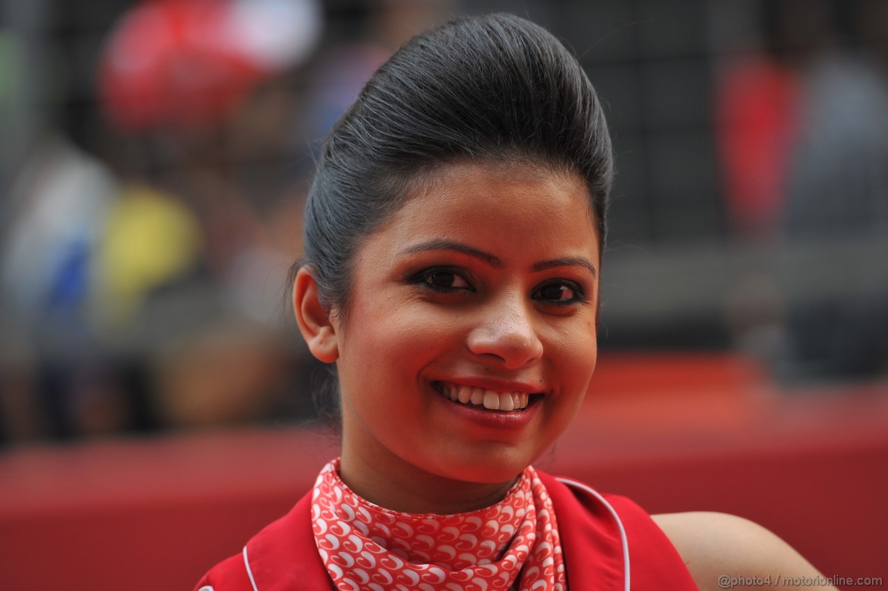 GP INDIA, 27.10.2013- Drivers parade: Ragazza