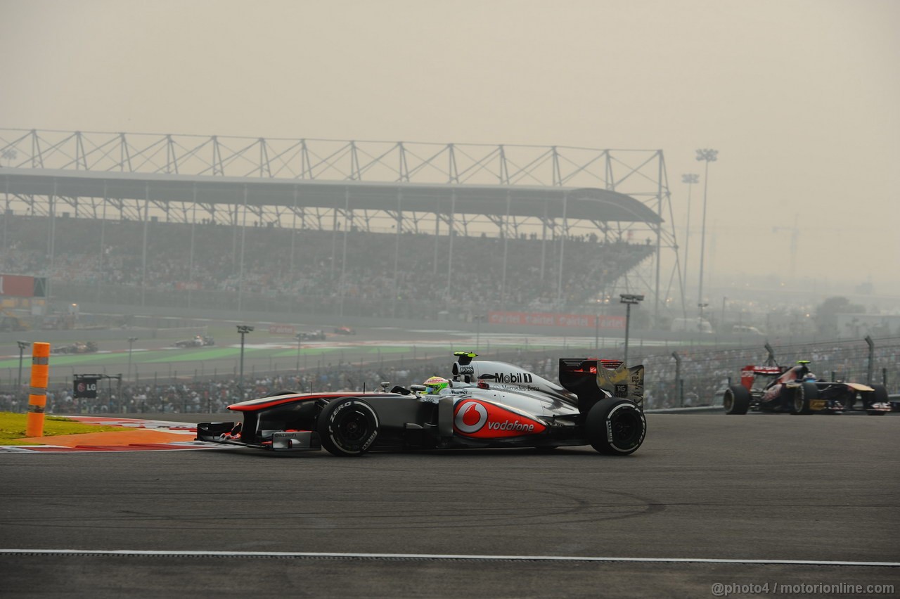 GP INDIA, 27.10.2013- Gara: Sergio Perez (MEX) McLaren MP4-28 