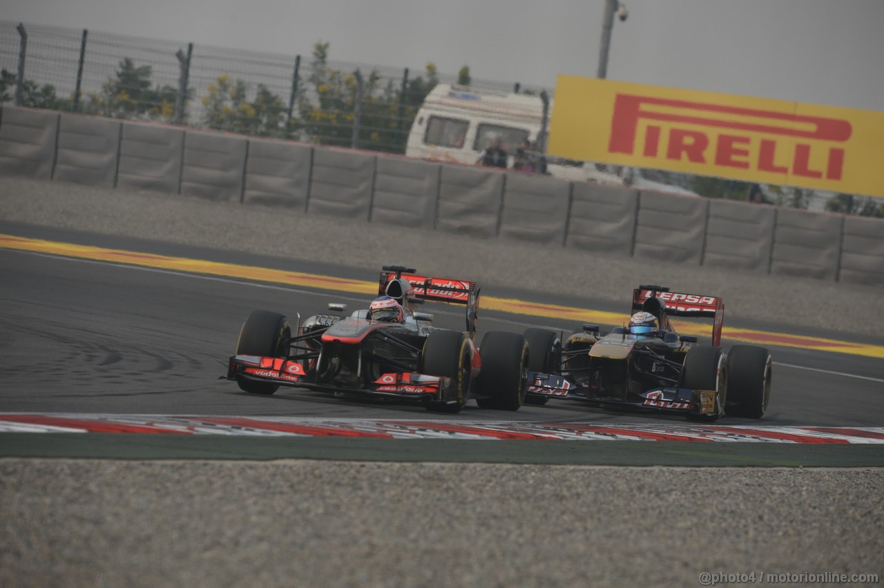 GP INDIA, 27.10.2013- Gara: Jenson Button (GBR) McLaren Mercedes MP4-28 