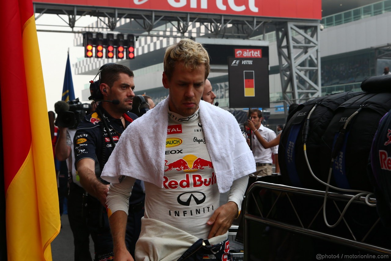 GP INDIA, 27.10.2013- Gara: Sebastian Vettel (GER) Red Bull Racing RB9 