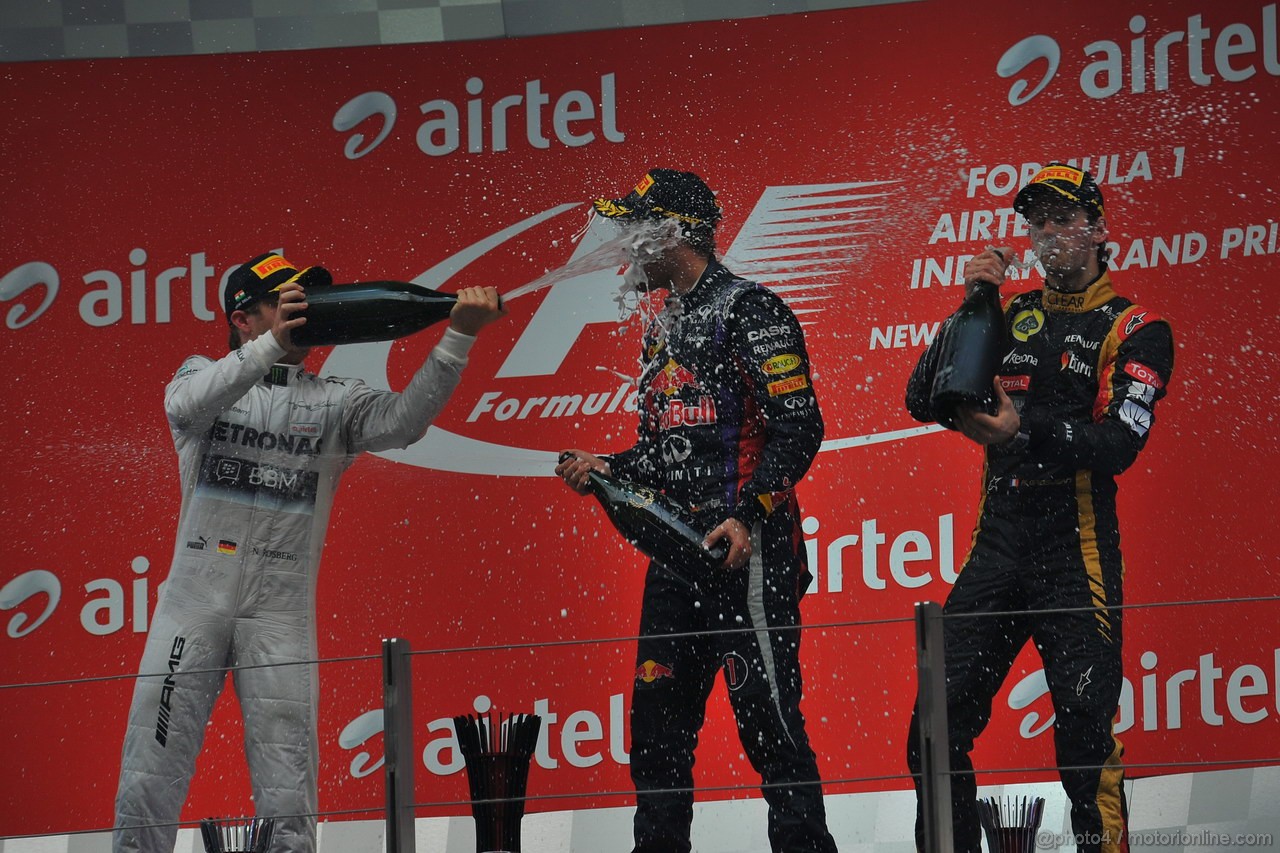 GP INDIA, 27.10.2013- Podium: Sebastian Vettel (GER) Red Bull Racing RB9 (vincitore), Nico Rosberg (GER) Mercedes AMG F1 W04 (secondo) e Romain Grosjean (FRA) Lotus F1 Team E21 (terzo) 