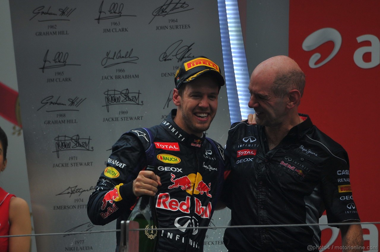 GP INDIA, 27.10.2013- Podium: Sebastian Vettel (GER) Red Bull Racing RB9 (vincitore)