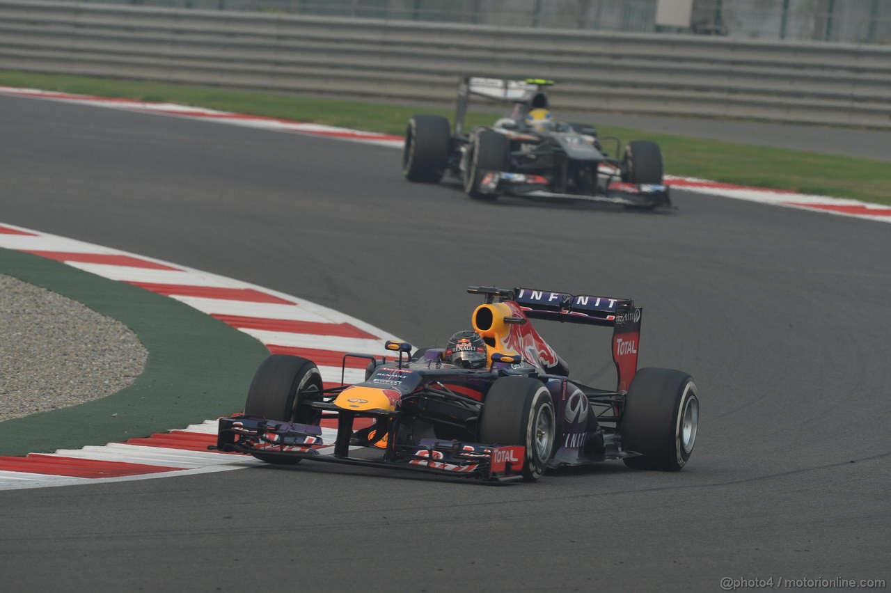 GP INDIA, 27.10.2013- Gara: Sebastian Vettel (GER) Red Bull Racing RB9 