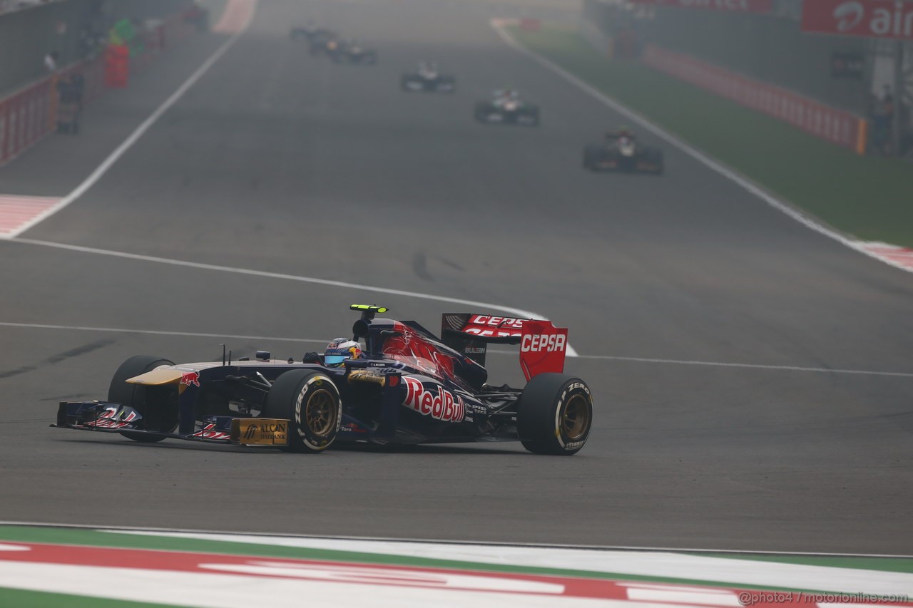 GP INDIA, 27.10.2013- Gara: Daniel Ricciardo (AUS) Scuderia Toro Rosso STR8 