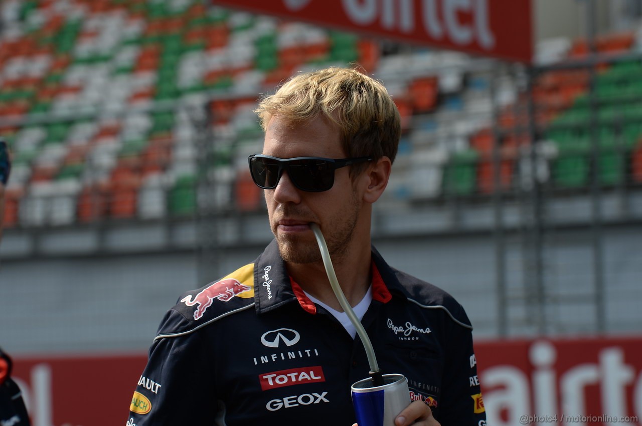 GP INDIA, 24.10.2013- Sebastian Vettel (GER) Red Bull Racing RB9 