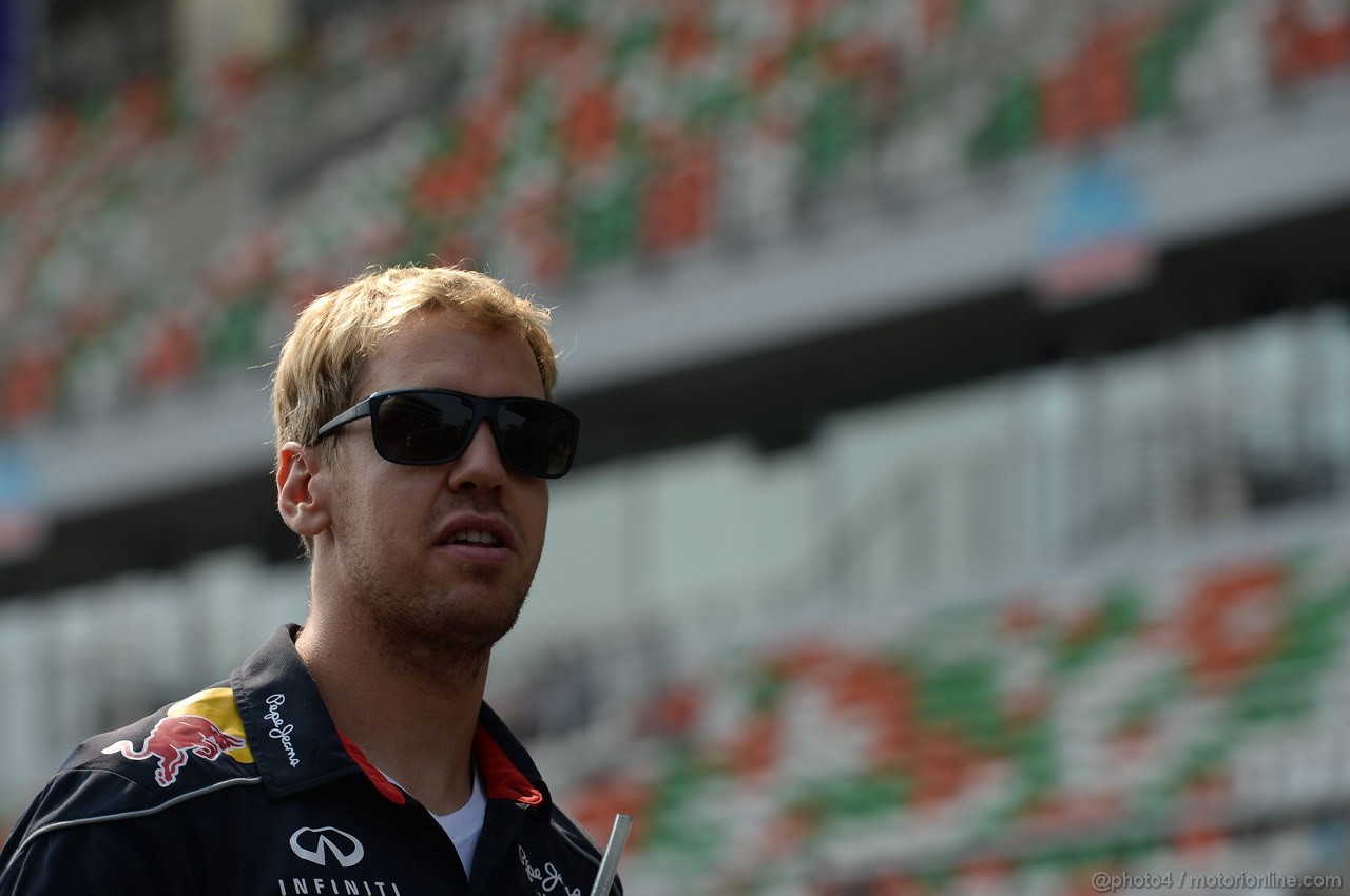 GP INDIA, 24.10.2013- Sebastian Vettel (GER) Red Bull Racing RB9 