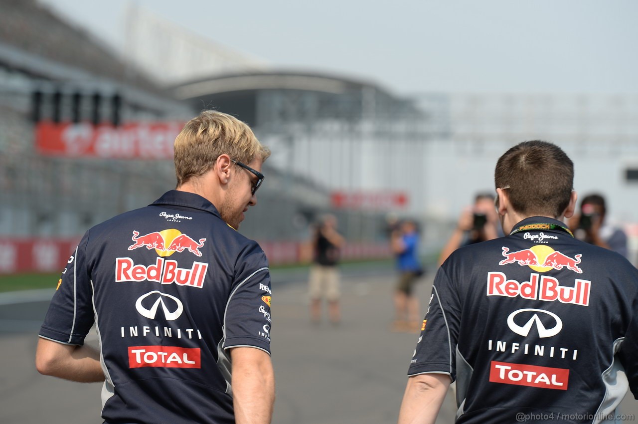 GP INDIA, 24.10.2013- Sebastian Vettel (GER) Red Bull Racing RB9 