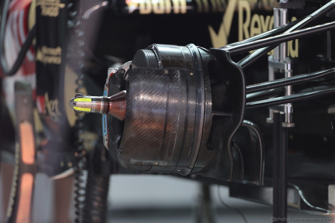 GP INDIA, 24.10.2013- Lotus F1 E21 tech details 