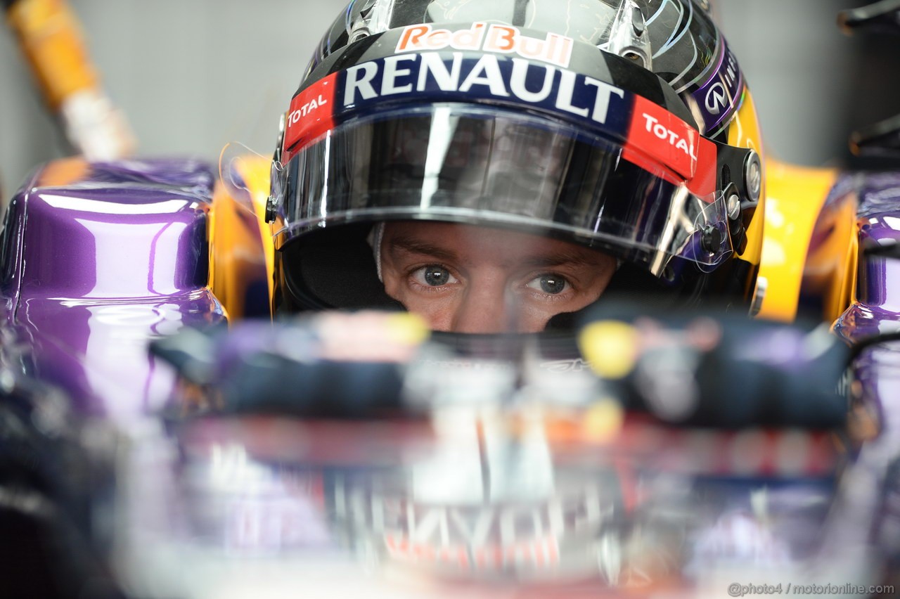 GP INDIA, 26.10.2013- Free practice 3: Sebastian Vettel (GER) Red Bull Racing RB9 