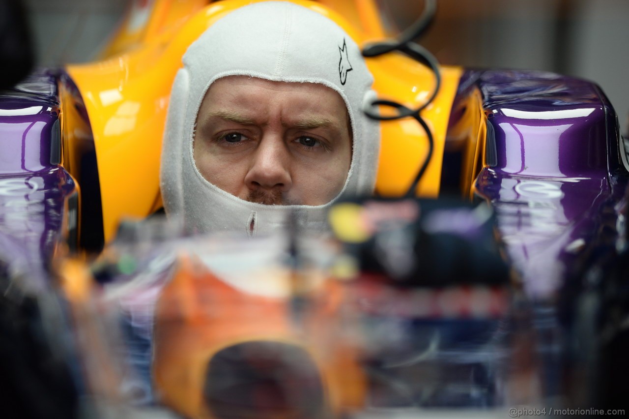 GP INDIA, 26.10.2013- Free practice 3: Sebastian Vettel (GER) Red Bull Racing RB9 