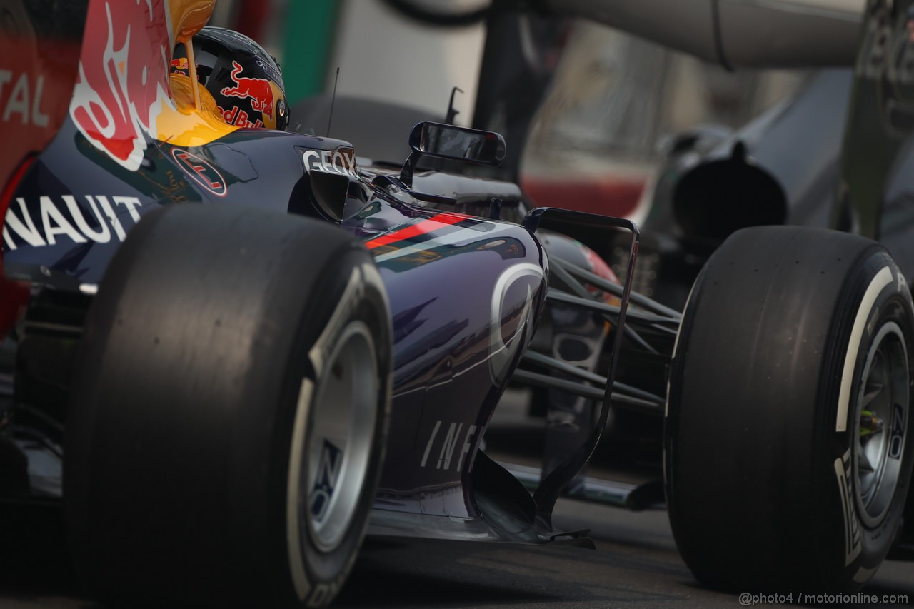 GP INDIA, 26.10.2013- Free practice 3: Sebastian Vettel (GER) Red Bull Racing RB9 