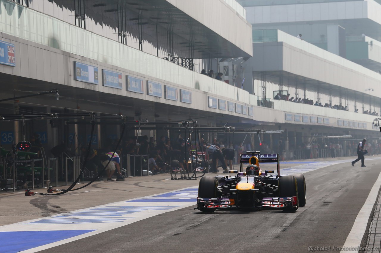 GP INDIA, 26.10.2013- Free practice 3: Sebastian Vettel (GER) Red Bull Racing RB9 