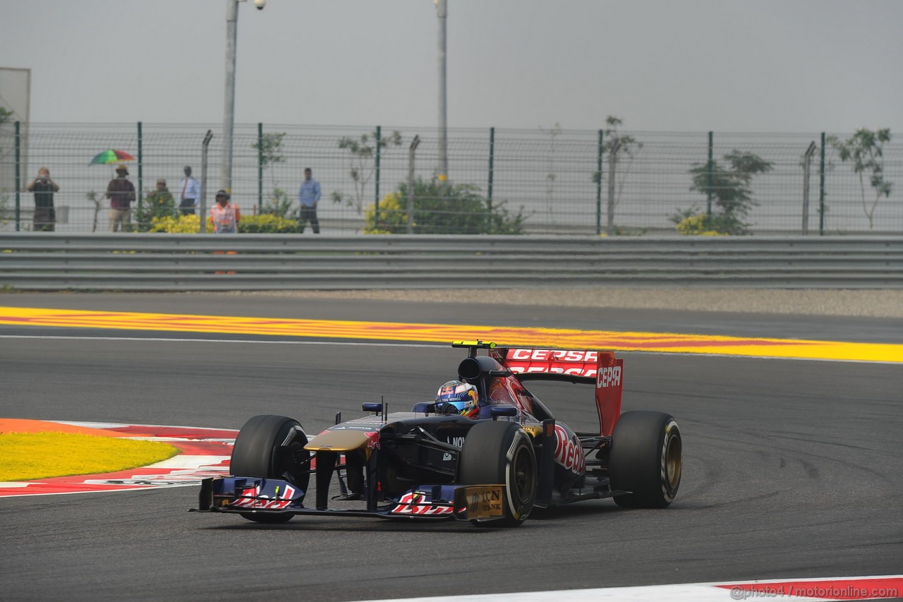 GP INDIA, 26.10.2013- Free practice 3: Daniel Ricciardo (AUS) Scuderia Toro Rosso STR8 