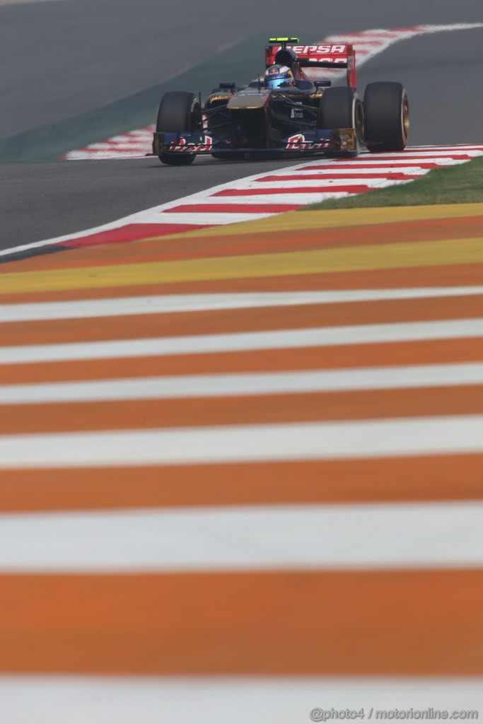 GP INDIA, 26.10.2013- Free practice 3: Daniel Ricciardo (AUS) Scuderia Toro Rosso STR8 