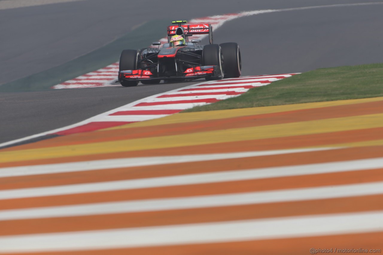 GP INDIA, 26.10.2013- Free practice 3: Sergio Perez (MEX) McLaren MP4-28 
