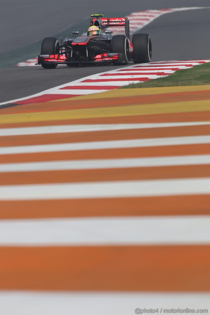 GP INDIA, 26.10.2013- Free practice 3: Sergio Perez (MEX) McLaren MP4-28 