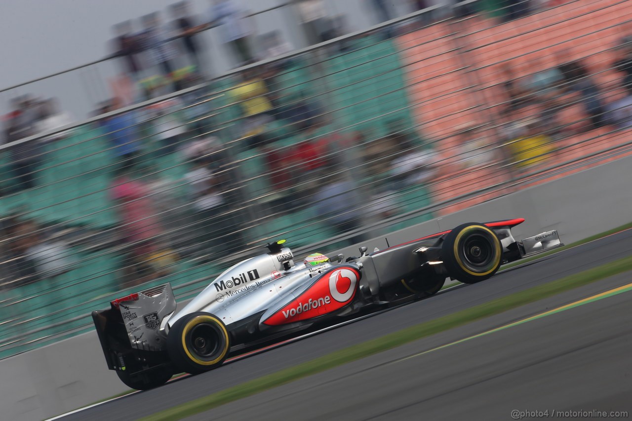 GP INDIA, 26.10.2013- Qualifiche: Sergio Perez (MEX) McLaren MP4-28 