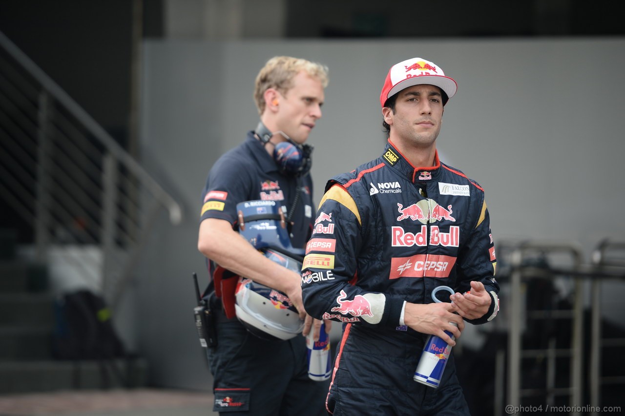 GP INDIA, 26.10.2013- Qualifiche: Daniel Ricciardo (AUS) Scuderia Toro Rosso STR8 