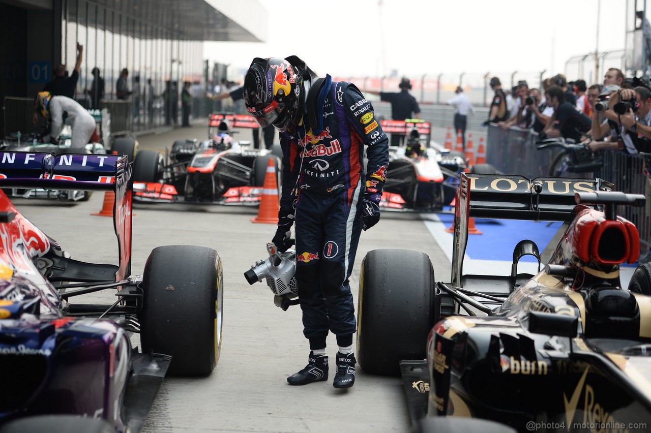 GP INDIA, 26.10.2013- Qualifiche: Sebastian Vettel (GER) Red Bull Racing RB9 (pole position)
