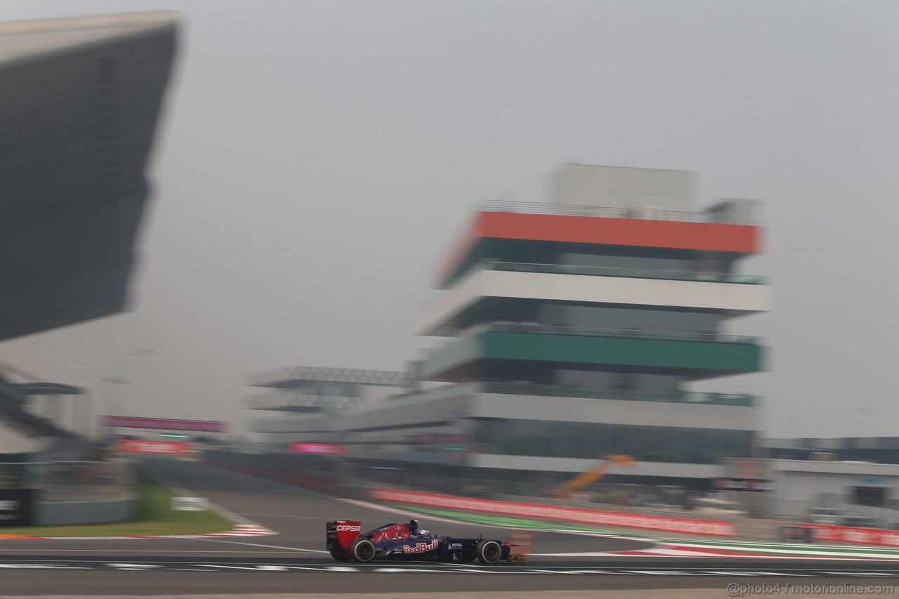 GP INDIA, 26.10.2013- Qualifiche: Daniel Ricciardo (AUS) Scuderia Toro Rosso STR8 