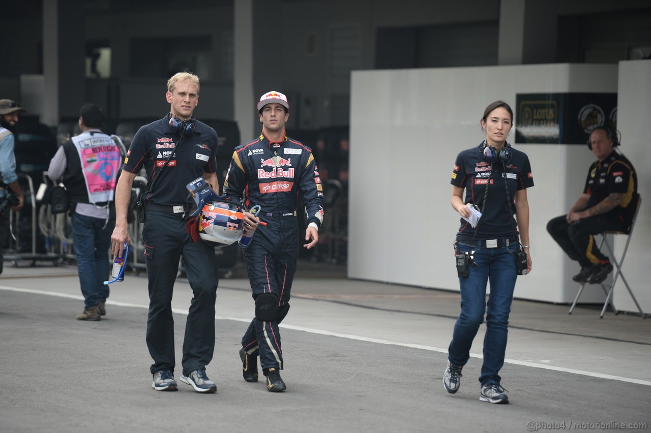 GP INDIA, 26.10.2013- Qualifiche: Daniel Ricciardo (AUS) Scuderia Toro Rosso STR8 