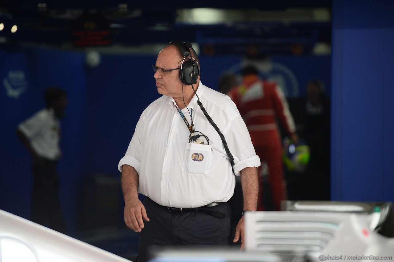 GP INDIA, 26.10.2013- Qualifiche: Pat Behar, FIA Photographer Delegate 