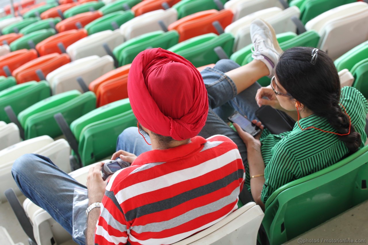 GP INDIA, 26.10.2013- Atmosphere