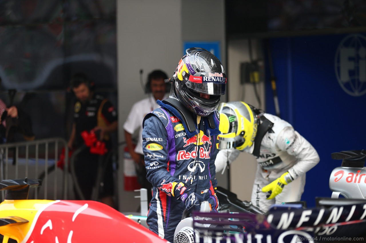 GP INDIA, 26.10.2013- Qualifiche: Sebastian Vettel (GER) Red Bull Racing RB9 (pole position)
