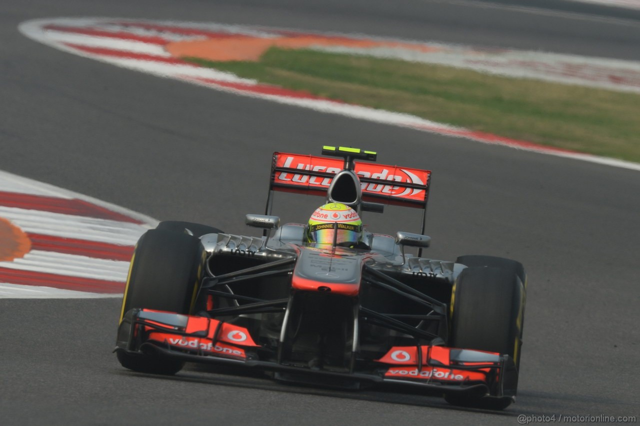 GP INDIA, 26.10.2013- Qualifiche: Sergio Perez (MEX) McLaren MP4-28 