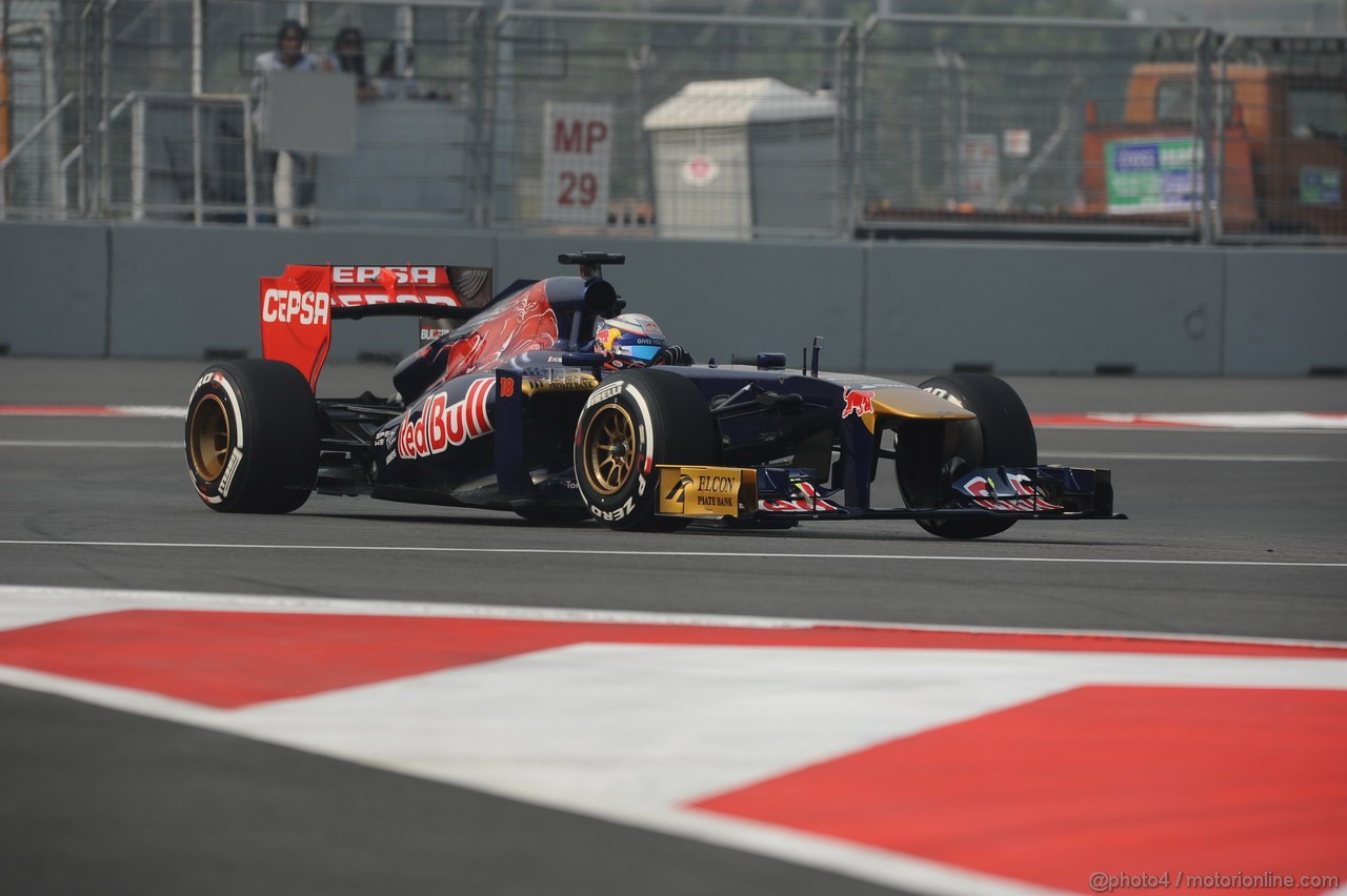 GP INDIA, 25.10.2013- Prove Libere 1: Jean-Eric Vergne (FRA) Scuderia Toro Rosso STR8 