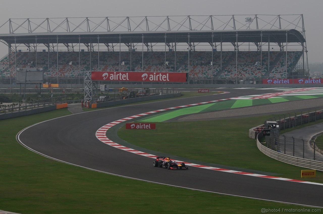 GP INDIA, 25.10.2013- Prove Libere 1: Sebastian Vettel (GER) Red Bull Racing RB9 