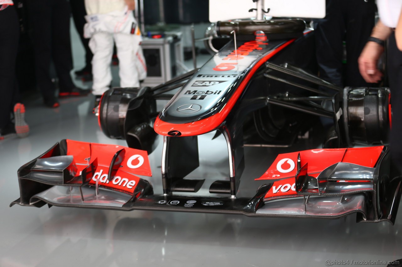 GP INDIA, 25.10.2013- Prove Libere 1: Jenson Button (GBR) McLaren Mercedes MP4-28 