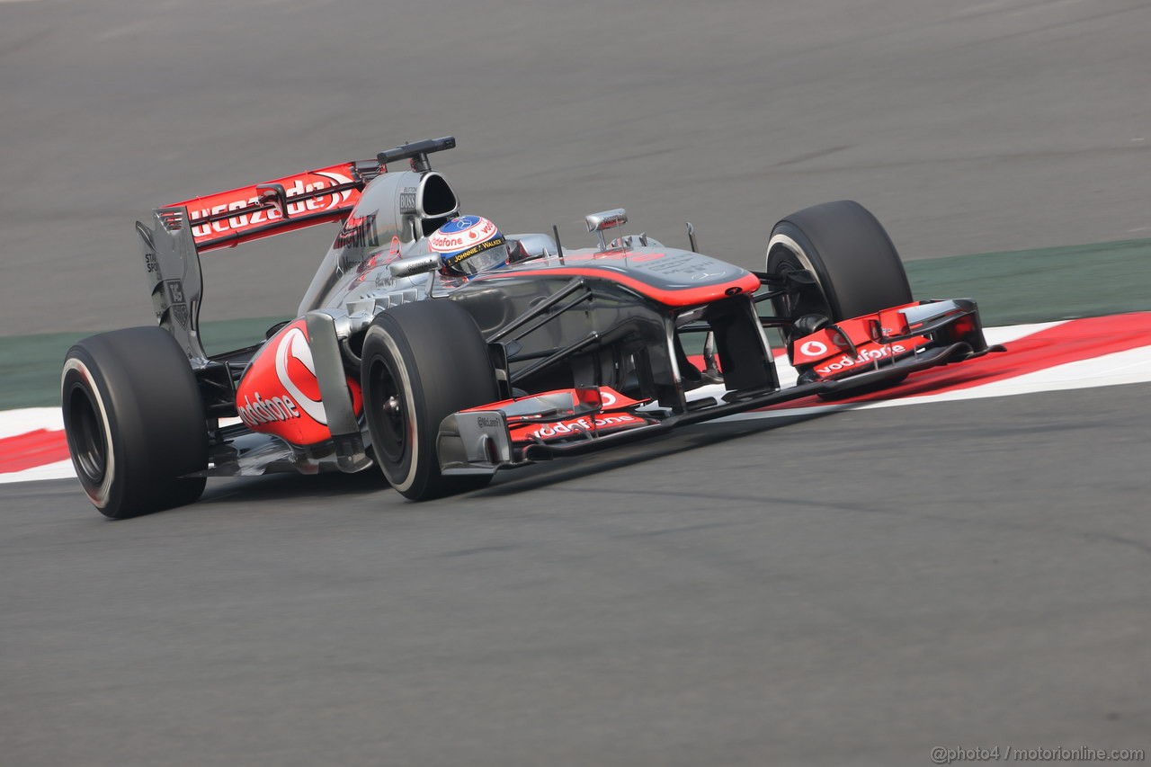 GP INDIA, 25.10.2013- Prove Libere 1: Jenson Button (GBR) McLaren Mercedes MP4-28 