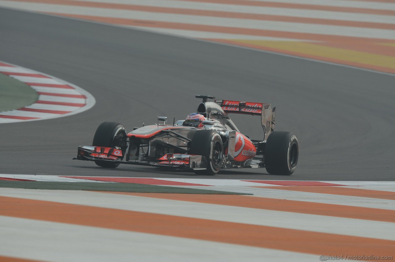 GP INDIA, 25.10.2013- Prove Libere 1: Jenson Button (GBR) McLaren Mercedes MP4-28 