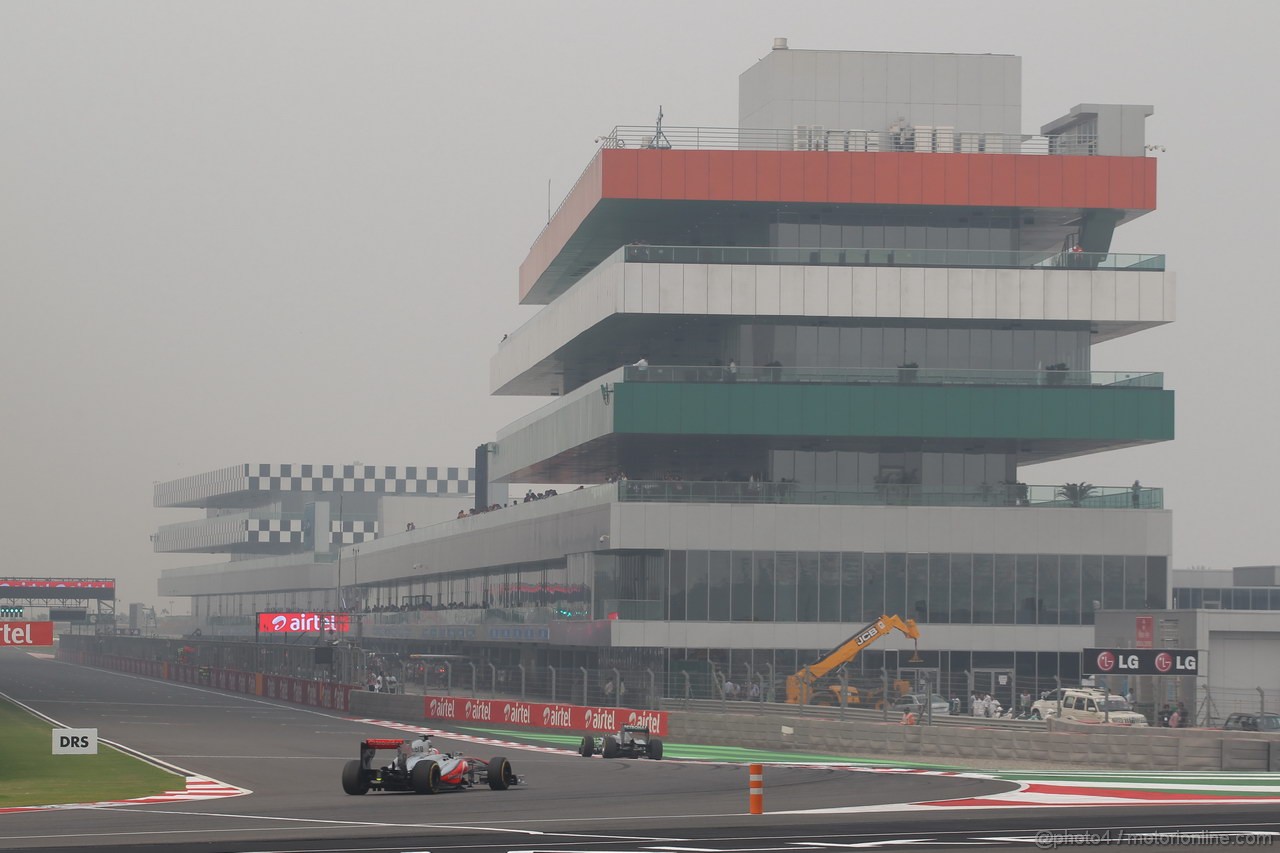 GP INDIA, 25.10.2013- Prove Libere 2: Jenson Button (GBR) McLaren Mercedes MP4-28 